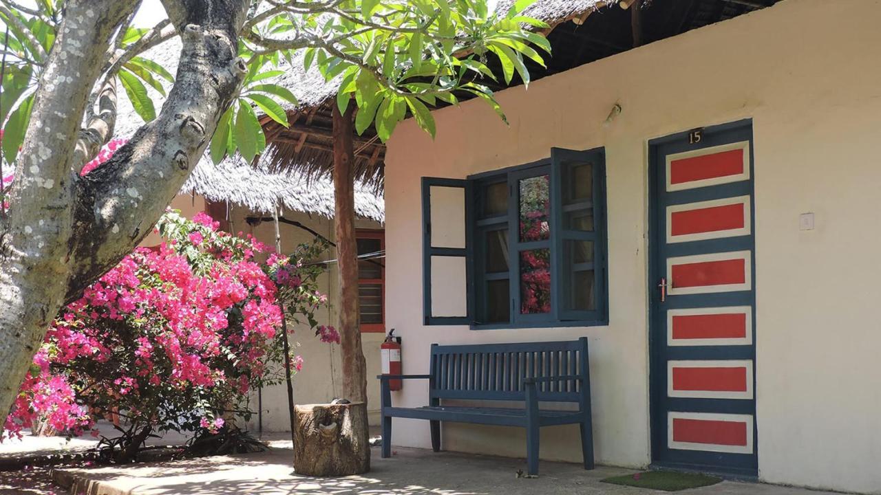 Paje By Night Bungalows Exterior photo