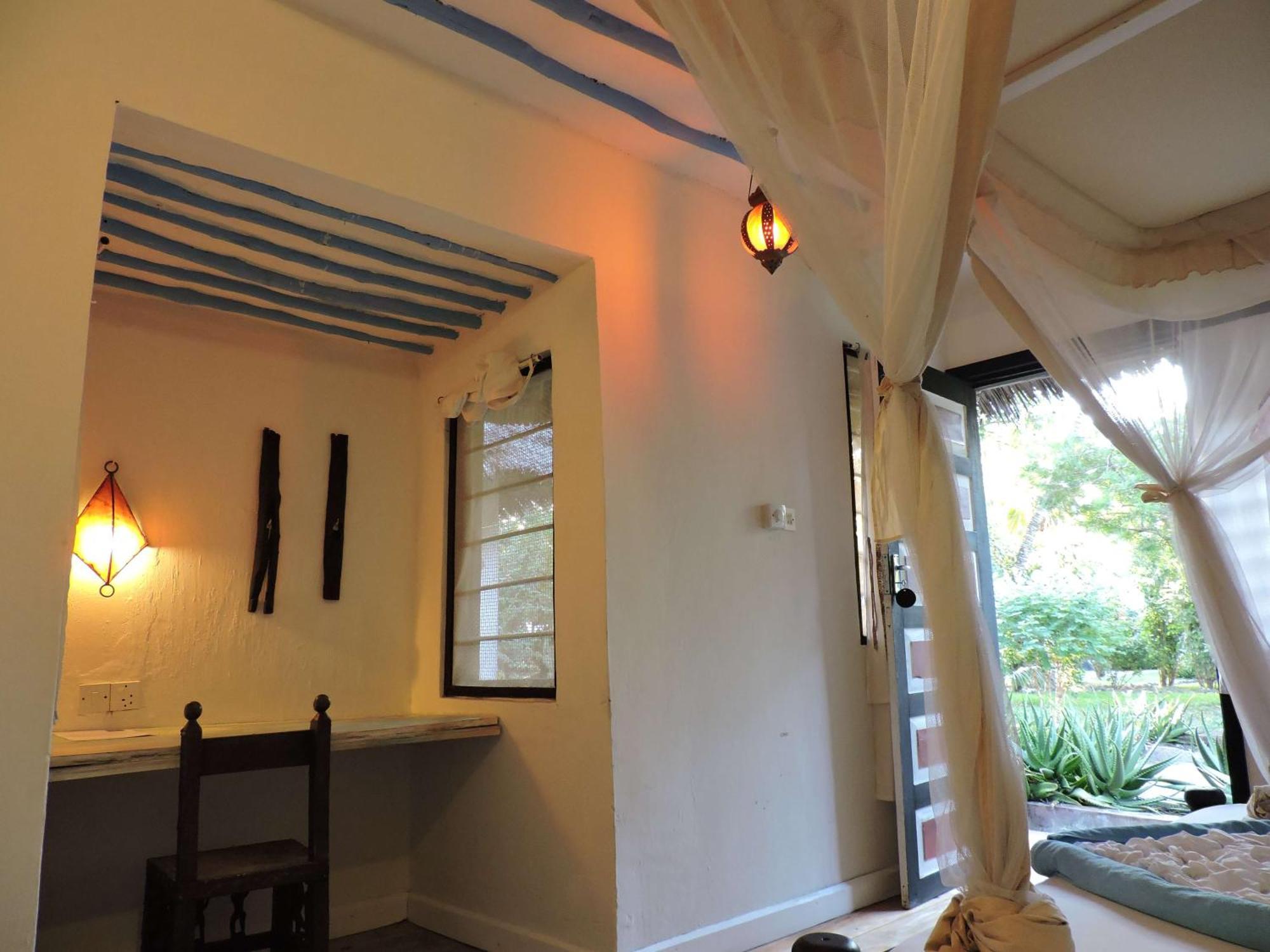 Paje By Night Bungalows Exterior photo