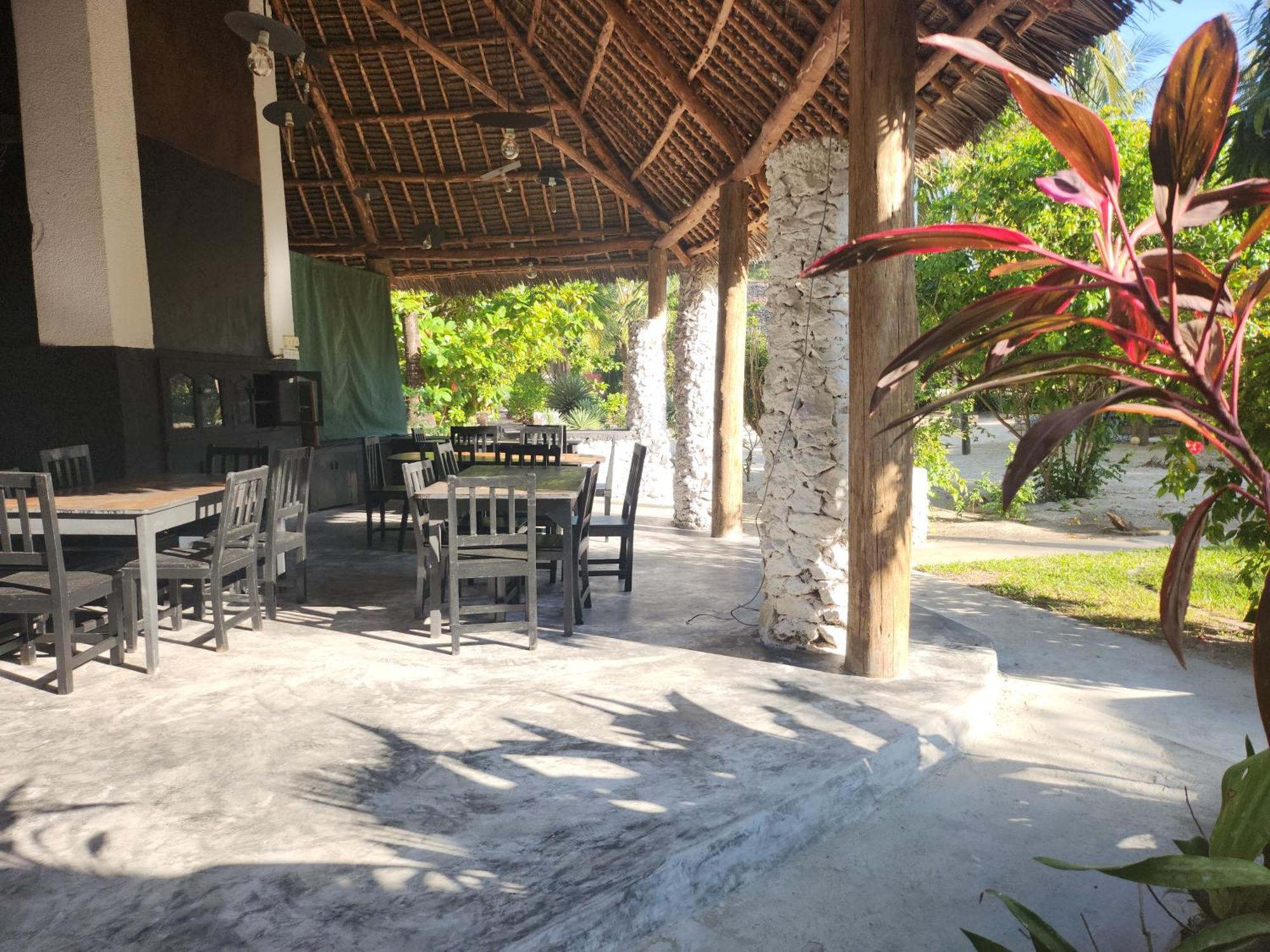 Paje By Night Bungalows Exterior photo